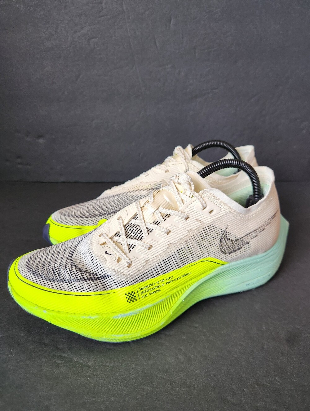 Nike ZoomX Vaporfly Next% 2 Coconut Milk Ghost Green mens Size 9